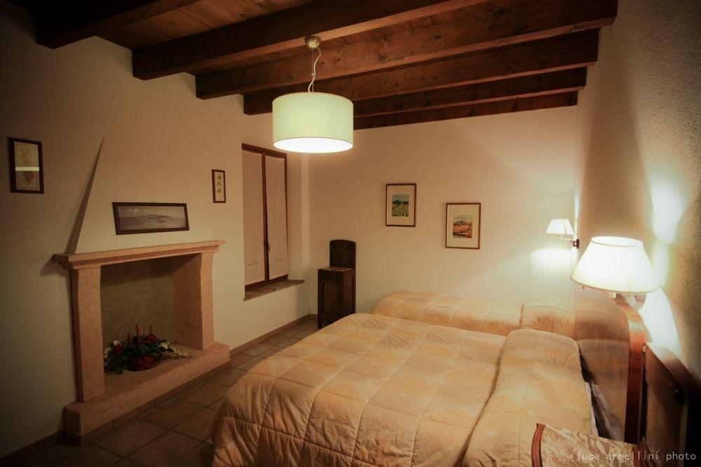 Agriturismo Cascina Boschi Volta Mantovana Exterior photo