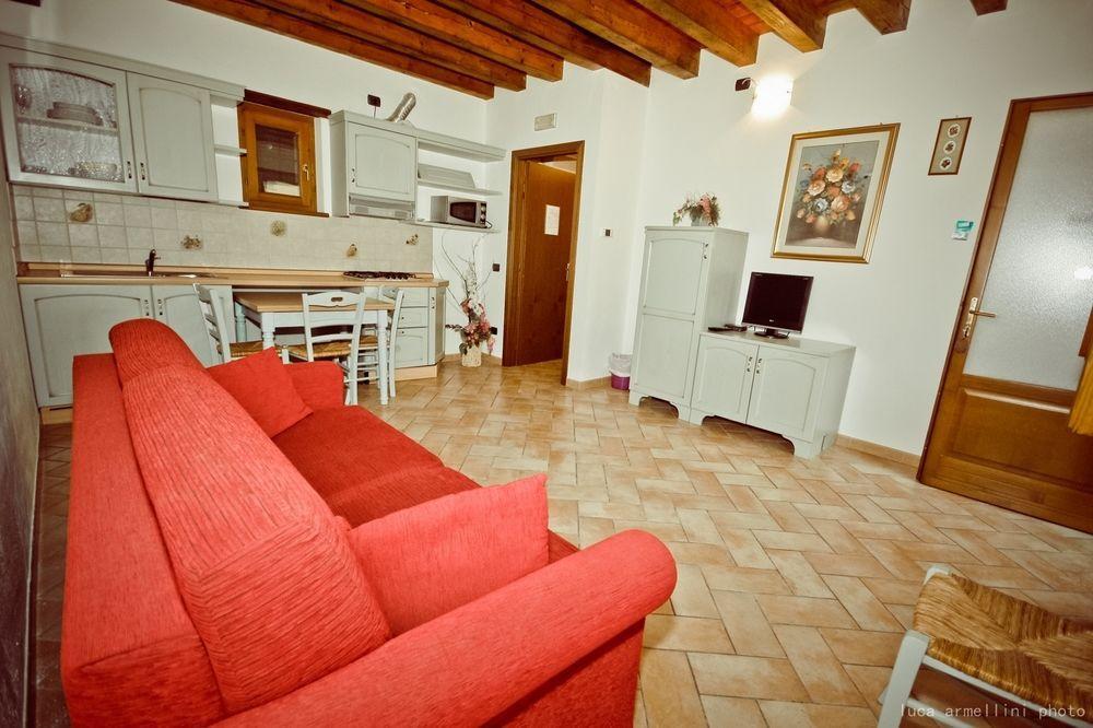 Agriturismo Cascina Boschi Volta Mantovana Exterior photo
