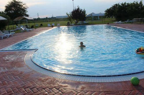 Agriturismo Cascina Boschi Volta Mantovana Exterior photo